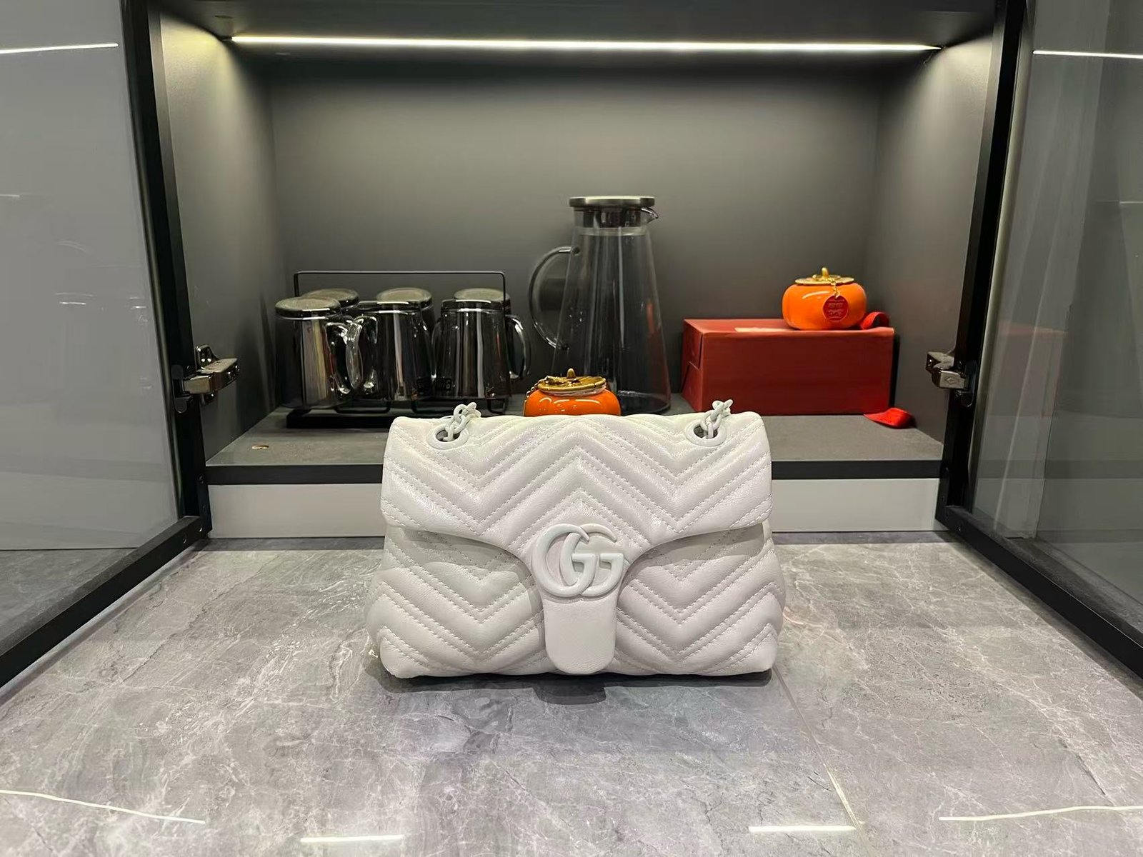 Gucci Luxury Fashion Brand Logo
